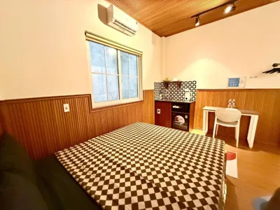 Double Room with Private Bathroom — La Casa Di Dicembre 194 Đội Cấn Alley